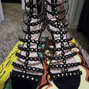 Zigi Soho Black and Gold Strappy Heels